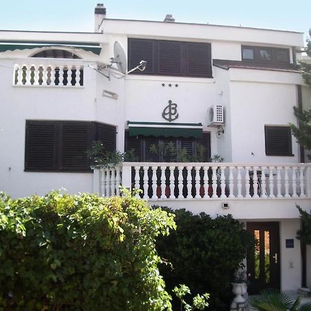 Apartments And Rooms With Parking Space Klenovica, Novi Vinodolski - 5590 Екстериор снимка
