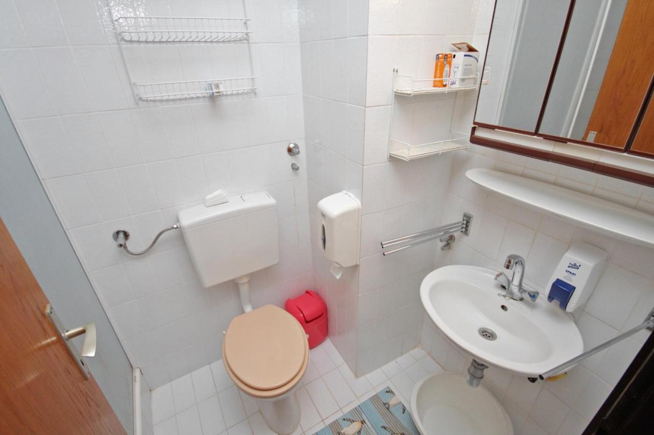 Apartments And Rooms With Parking Space Klenovica, Novi Vinodolski - 5590 Екстериор снимка
